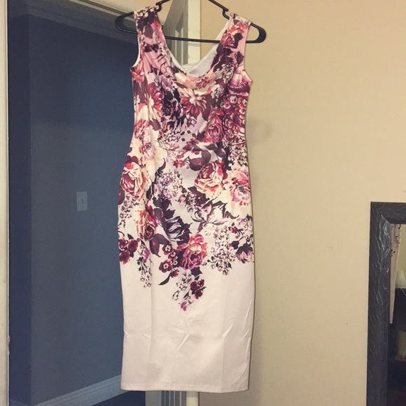 Floral dress - Picture 1 of 3